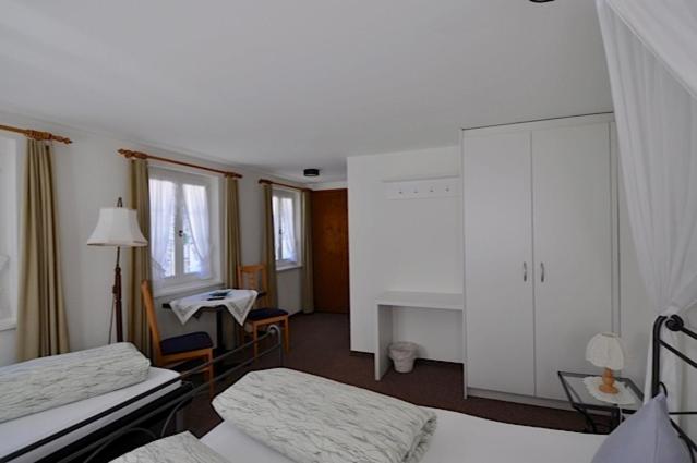 חדר סטנדרט לשלושה, Gasthaus Skiklub