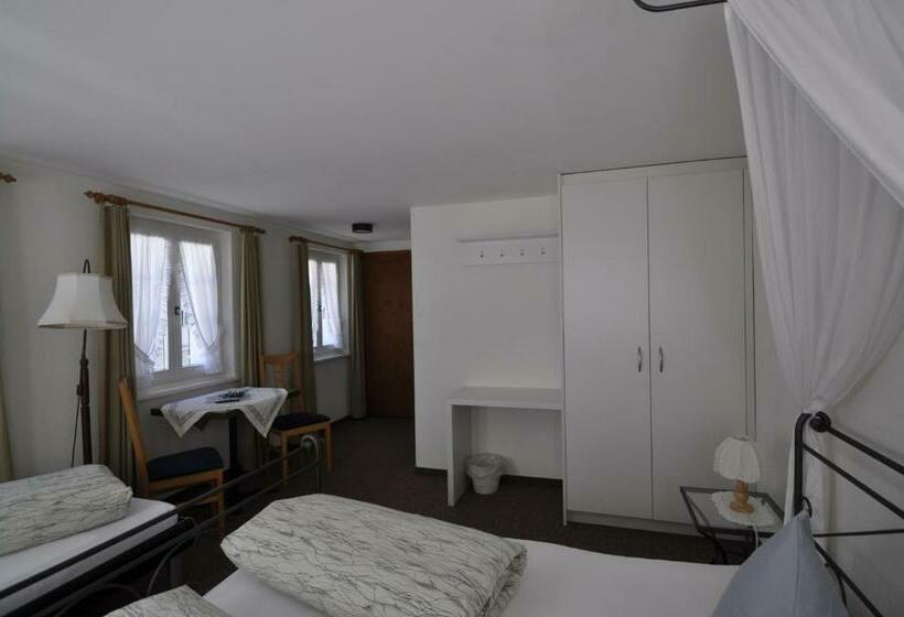 חדר סטנדרט לשלושה, Gasthaus Skiklub