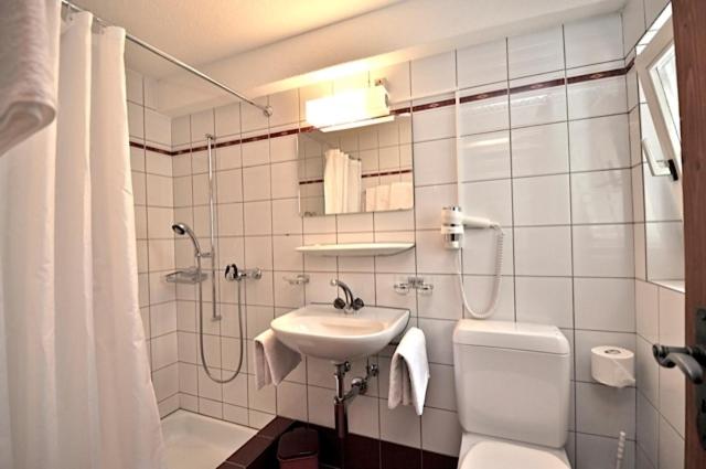 חדר סטנדרטי לחמישה אנשים, Gasthaus Skiklub