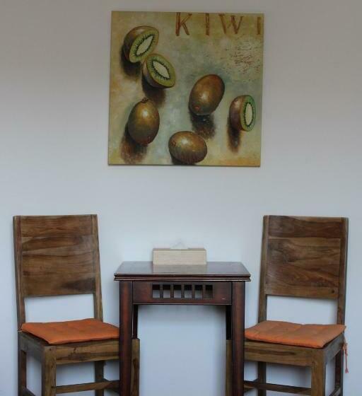 غرفة قياسية حمام مشترك, Selda S