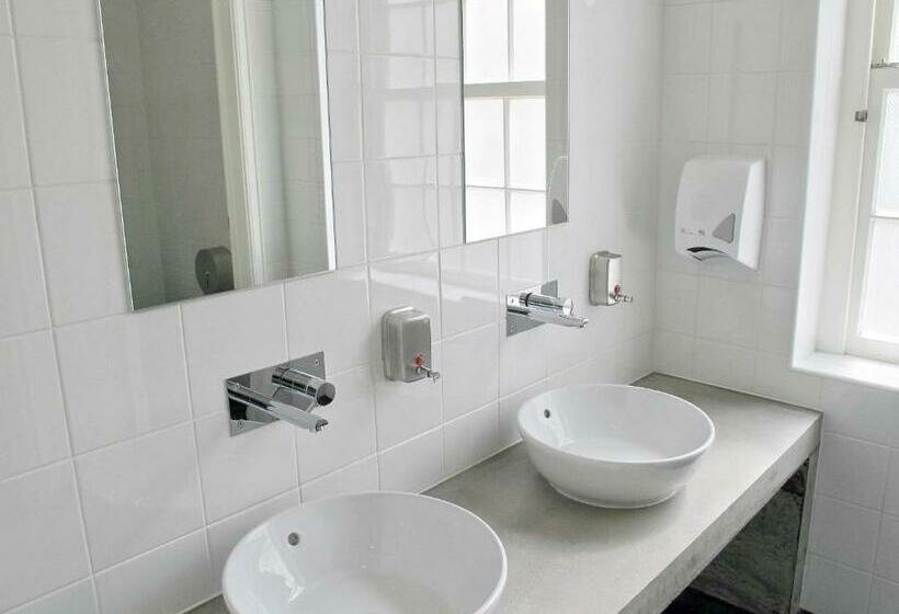 تختخواب در اتاق مشترک, Azores Youth Hostels Sao Miguel