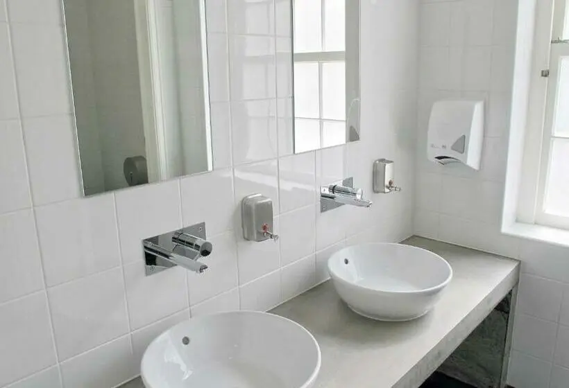 Vuode Makuusalissa, Azores Youth Hostels Sao Miguel