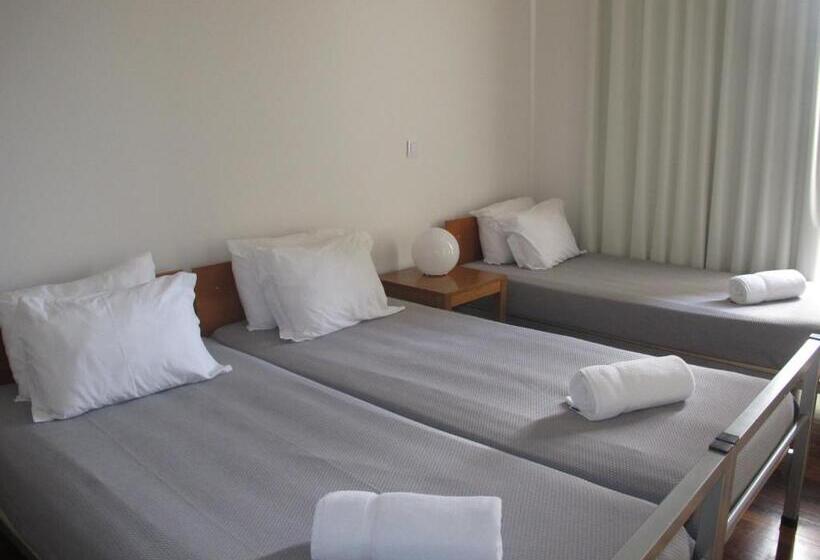 标准三人间, Azores Youth Hostels   Sao Miguel