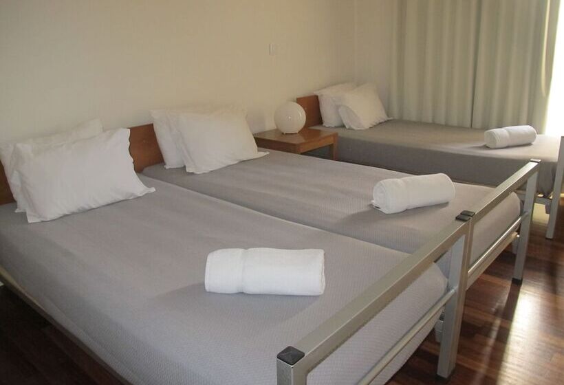 اتاق استاندارد سه نفره, Azores Youth Hostels Sao Miguel