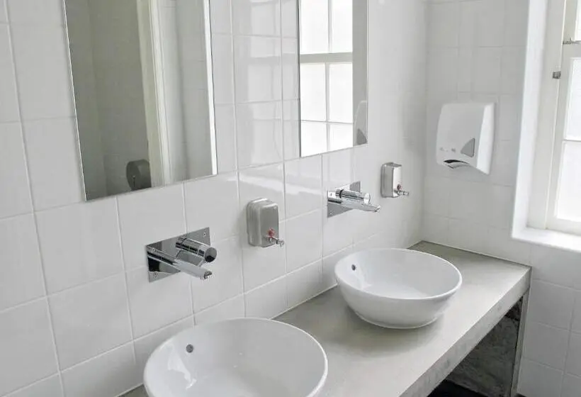 Standard Neljän Hengen Huone, Azores Youth Hostels Sao Miguel