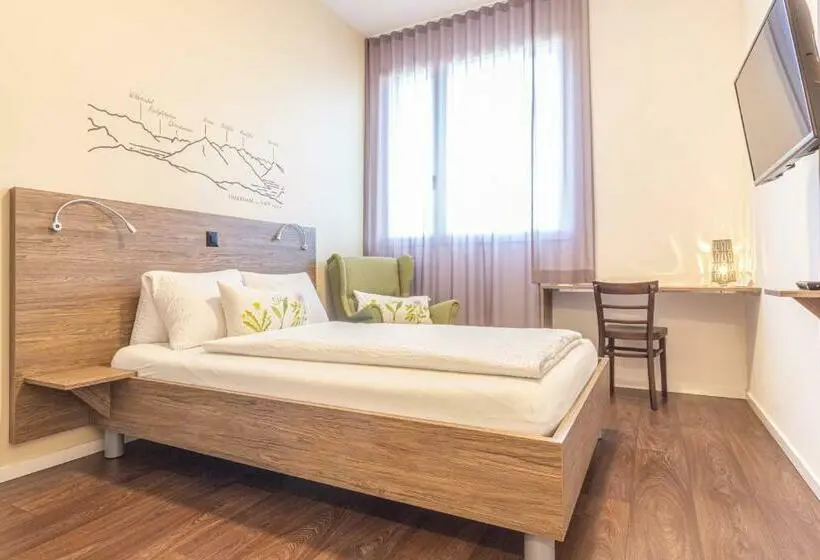 ダブルベッドのベーシックルーム, B&b Hotel Peter Und Paul