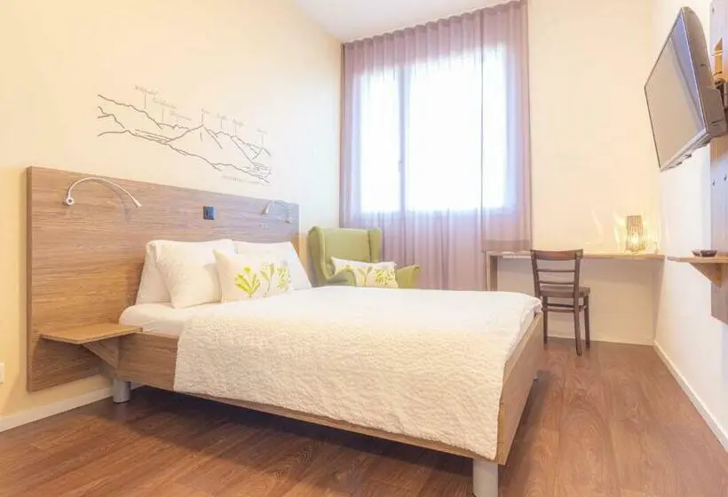 ダブルベッドのベーシックルーム, B&b Hotel Peter Und Paul