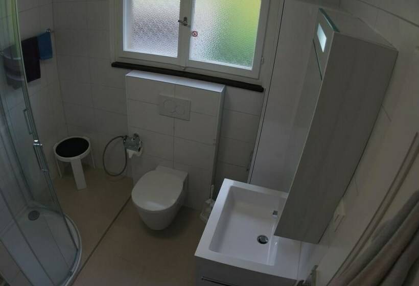 スタンダード４人部屋, B&b Schönörtli