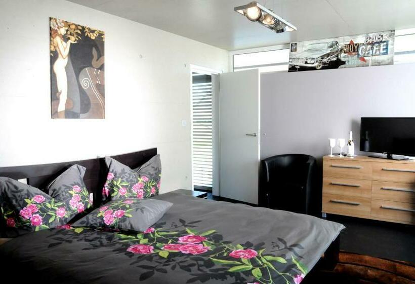 חדר סטנדרט נוף לאגם, Morat Gaste Zimmer