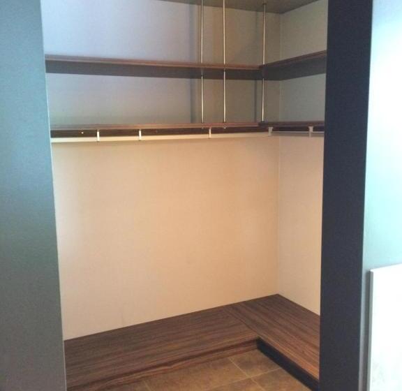 سوییت لوکس, Morat Gaste Zimmer