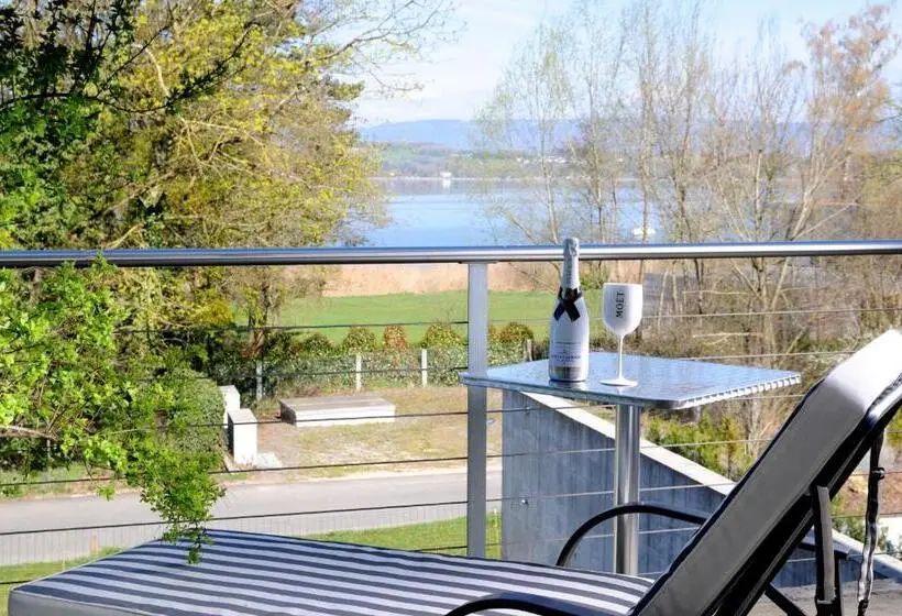 Standard Kolmen Hengen Huone Parveke, Morat Gaste Zimmer