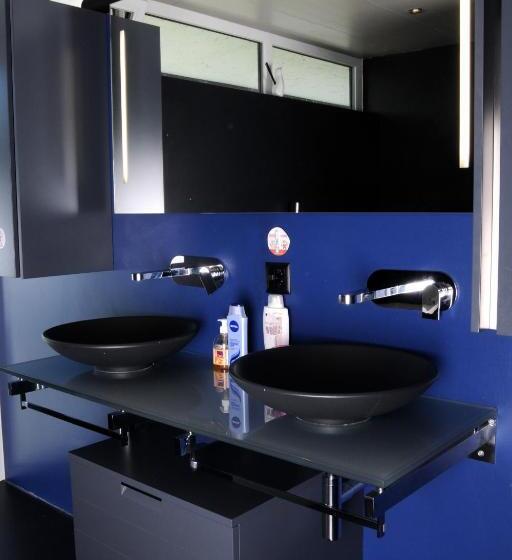 חדר סטנדרט לשלושה עם מרפסת, Morat Gaste Zimmer