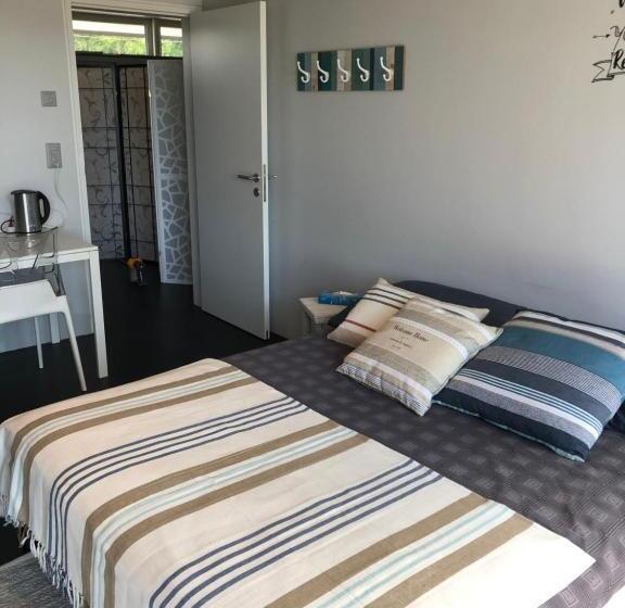 חדר סטנדרט לשלושה עם מרפסת, Morat Gaste Zimmer