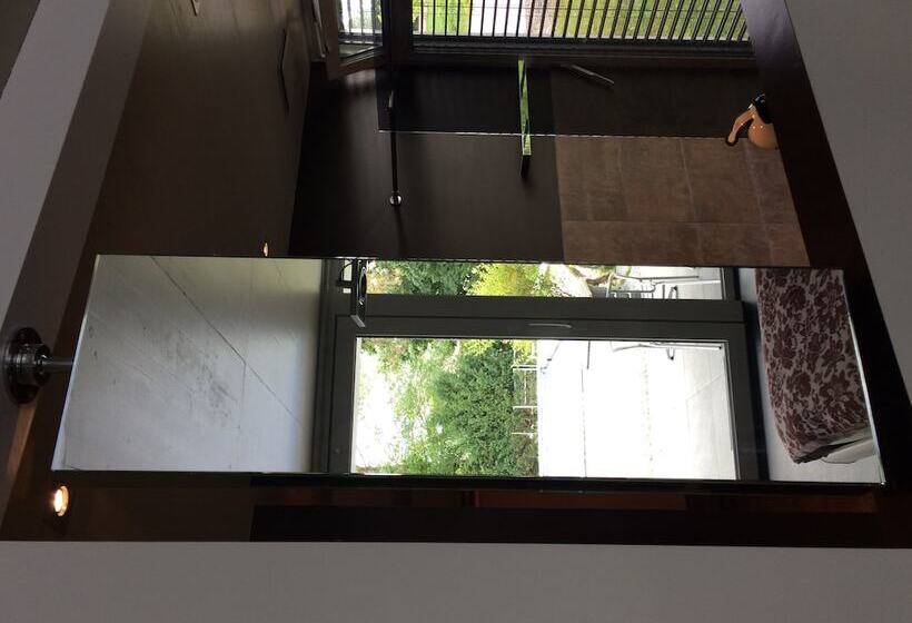 סוויטה דלוקס, Morat Gaste Zimmer