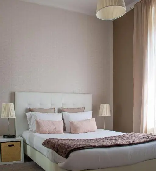 اتاق استاندارد با وان آب گرم, O Porto Seven Guest House