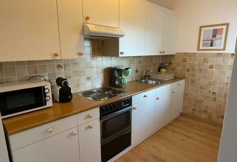 1 Bedroom Apartment Lake View, Residenza Bettina Bnb & Ferienwohnungen