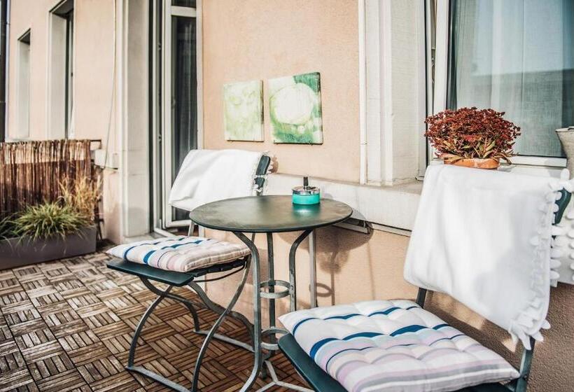 اتاق پریمیوم با بالکن, Boutique Hotel Ni Mo