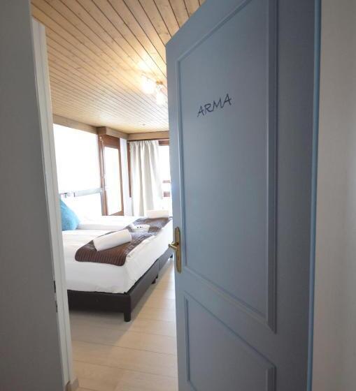 Студио Базик, Boutique Hotel Riviera