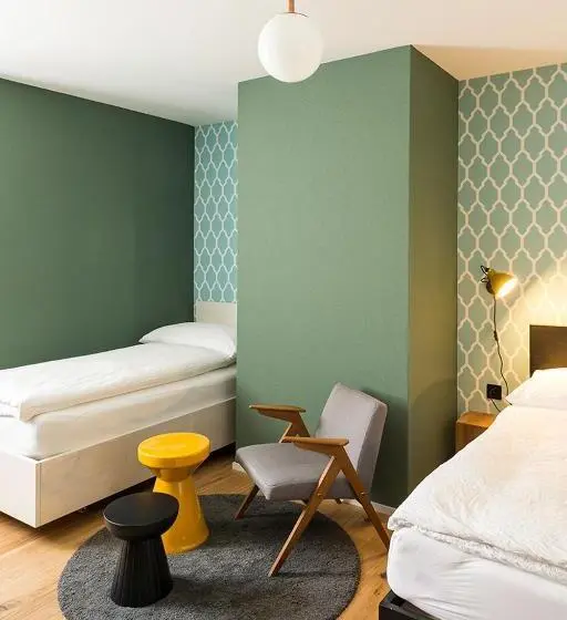 Standard Kolmen Hengen Huone, Adler Boutique