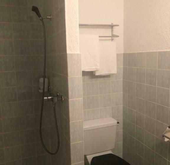 标准间, Adler Garni