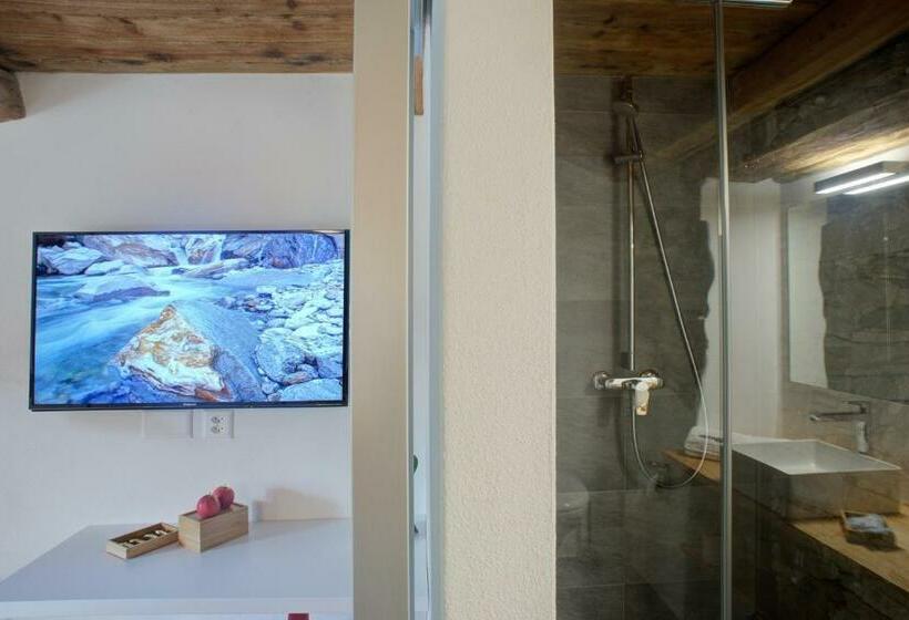 Номер Стандарт, Myverzasca Resort Ai Piee