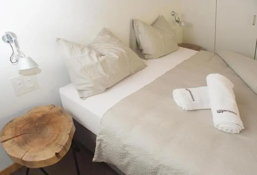 Standard-huone Puutarhanäkymä, Myverzasca Resort Ai Piee