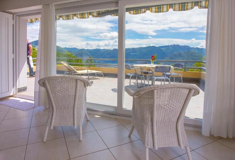 1 Bedroom Apartment Lake View, Al Ponte