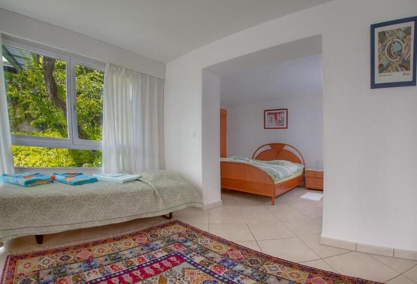 1 Bedroom Apartment Lake View, Al Ponte