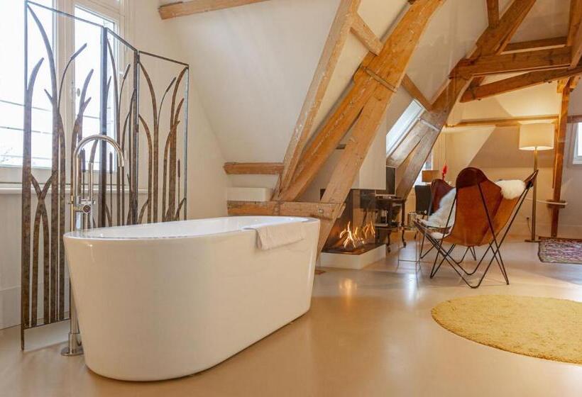 Люкс с Балконом, Bossche Suites Stationsweg