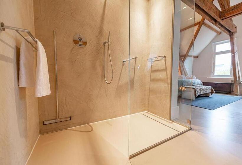 سوئیت با تخت بزرگ, Bossche Suites Stationsweg