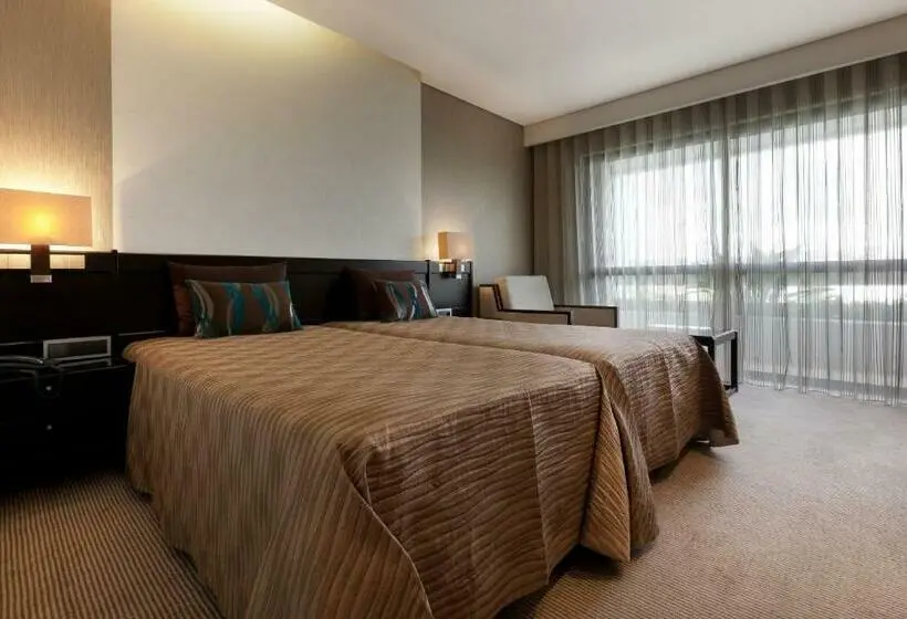 Standard-huone, Cardal