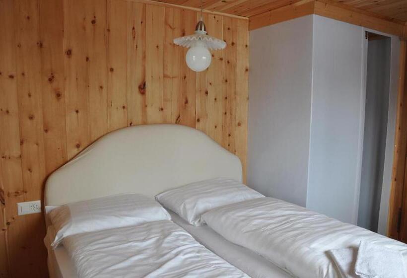 اتاق عادی, Chalet Speciale   Hostel