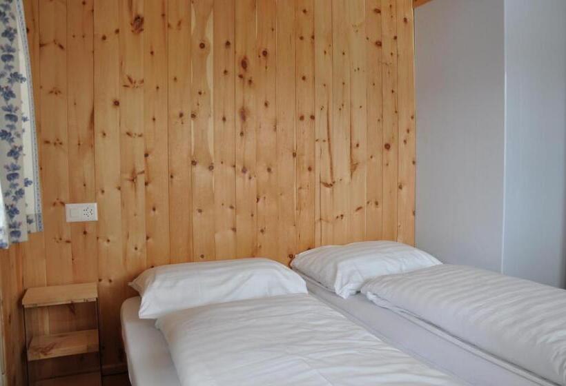 基本间, Chalet Speciale   Hostel