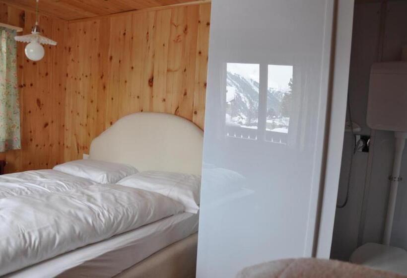 基本间, Chalet Speciale   Hostel