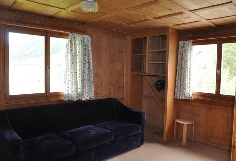 标准四人间共用浴室, Chalet Speciale   Hostel