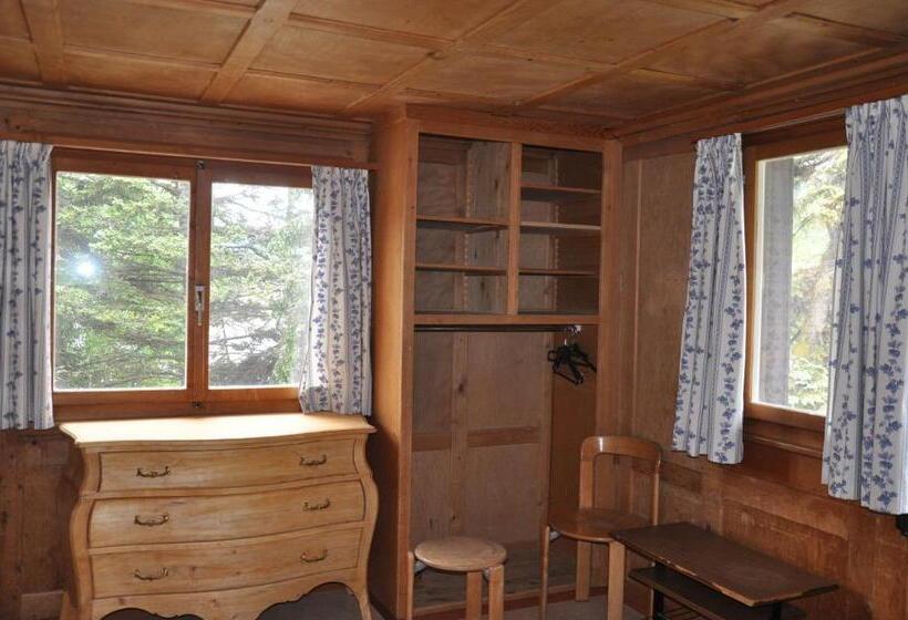 标准四人间共用浴室, Chalet Speciale   Hostel