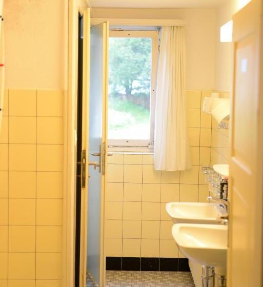 带共用浴室的标准房间, Chalet Speciale   Hostel