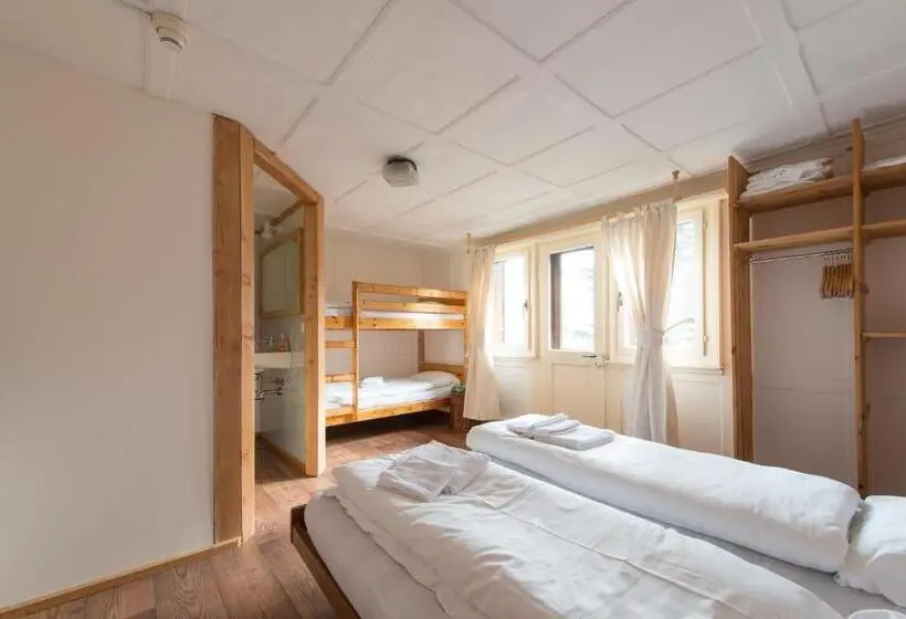 اتاق خانوادگی, Chalet Speciale   Hostel