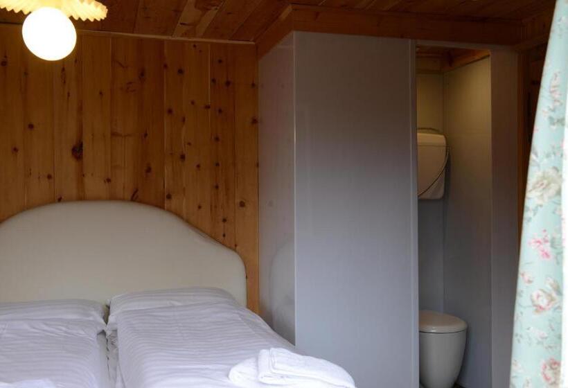 基本间, Chalet Speciale   Hostel