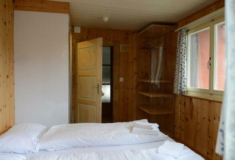 基本间, Chalet Speciale   Hostel