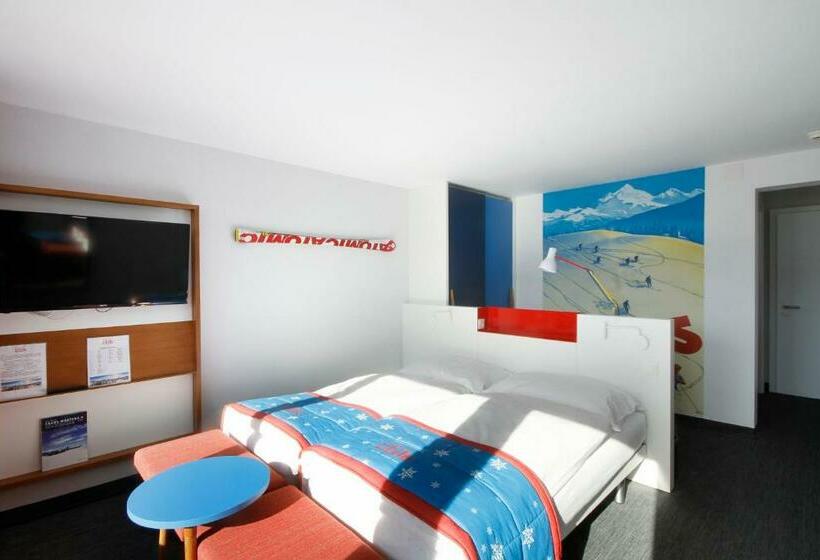 スーペリアールーム, Elite