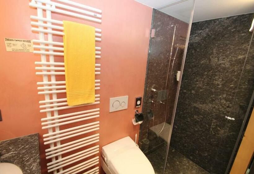 标准单人间, Gspan