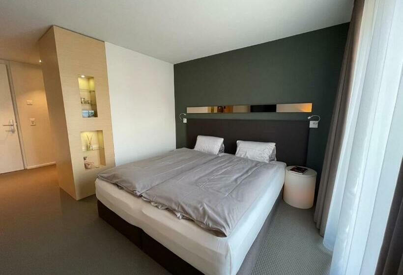 غرفة قياسية, Juckers Boutique