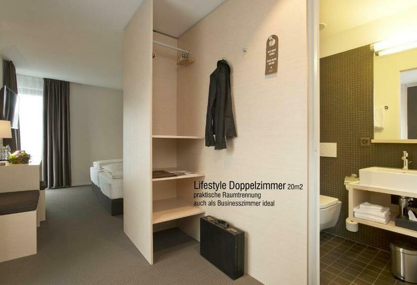 غرفة قياسية, Juckers Boutique