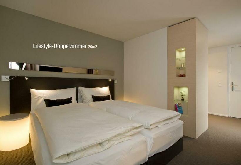 غرفة قياسية, Juckers Boutique