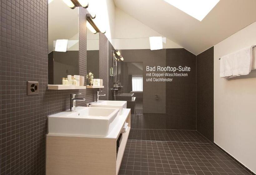 جناح ديلوكس, Juckers Boutique