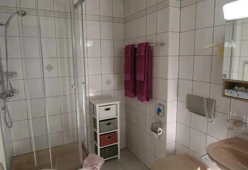 Standard Kolmen Hengen Huone, L Union B&b Chambres D Hôtes