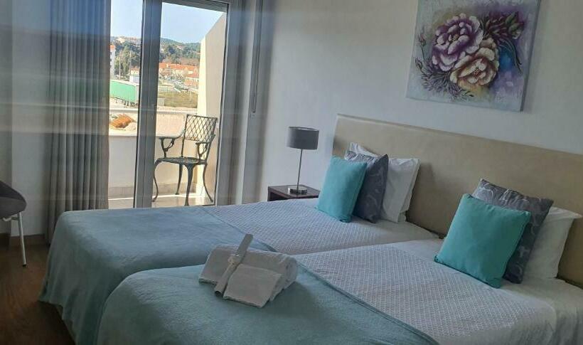 スタンダードルーム, Larverde