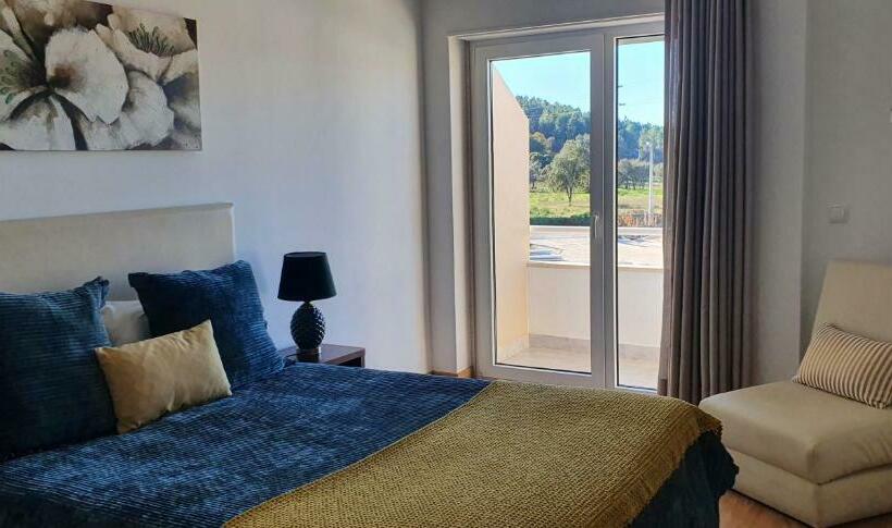 スタンダードルーム, Larverde