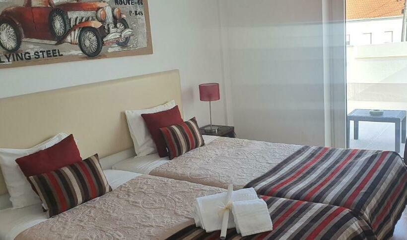 スタンダードルーム, Larverde